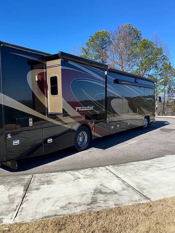 2015 Phaeton 40AH by Tiffin from Pop RVs in Heflin, Alabama