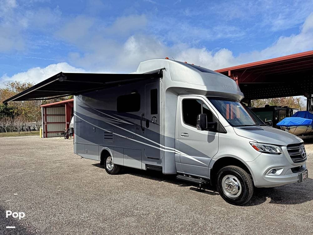 Used 2024 Tiffin Wayfarer 25RW available in Port Richey, Florida