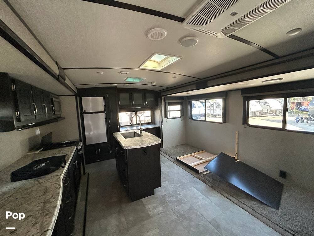 2019 Grand Design Imagine 2670MK - Used Travel Trailer For Sale by Pop RVs in Ocala, Florida features Slideout, Air Conditioning, Awning, Leveling Jacks