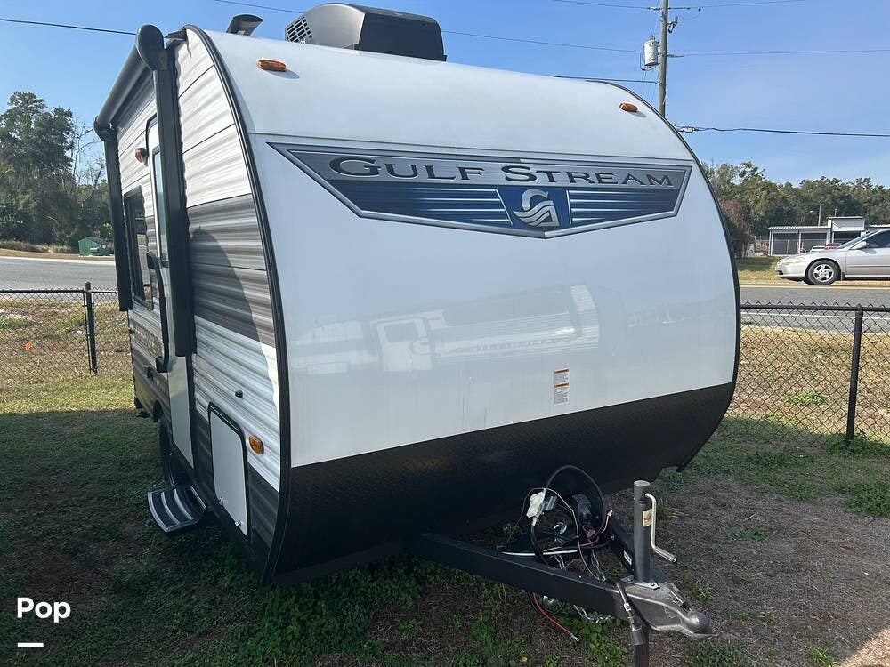 2025 Gulf Stream Ameri-Lite 134RD - New Travel Trailer For Sale by Pop RVs in Ocala, Florida features Awning, Leveling Jacks, Air Conditioning