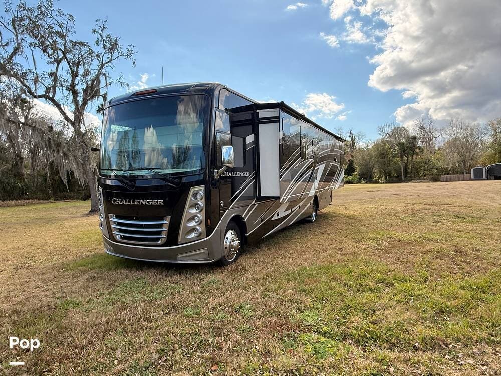 2023 Challenger 36FA by Thor Motor Coach from Pop RVs in Okeechobee, Florida
