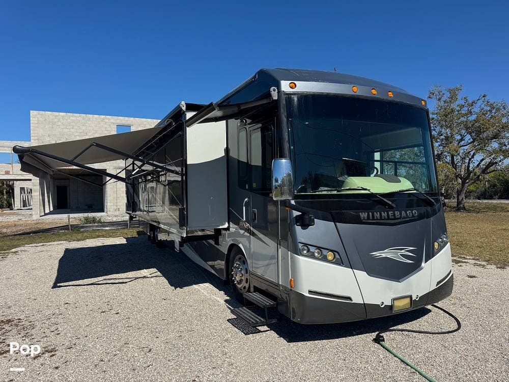 2014 Winnebago Journey 42E - Used Diesel Pusher For Sale by Pop RVs in Placida, Florida features Awning, Generator, Leveling Jacks, Air Conditioning, Slideout