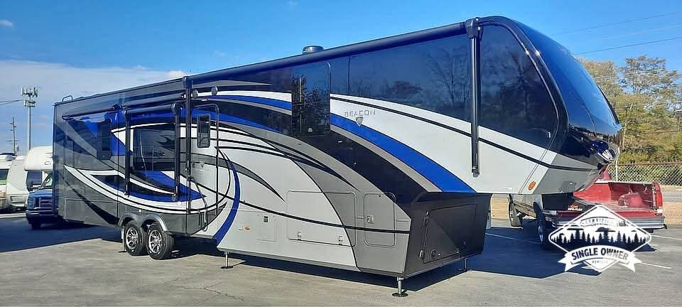 Used 2022 Vanleigh Beacon 41LKB available in Titusville, Florida