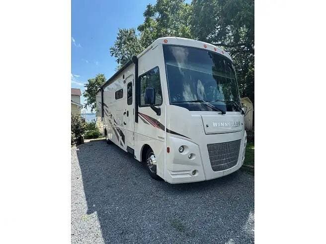 2019 Vista 32YE by Winnebago from Pop RVs in Palm Coast, Florida