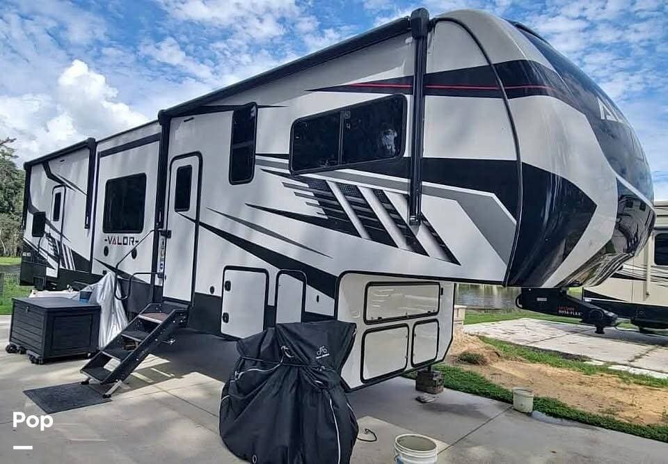 2022 Alliance RV Valor 37V13 - Used Toy Hauler For Sale by Pop RVs in Brooksville, Florida features Awning, Slideout, Air Conditioning, Leveling Jacks