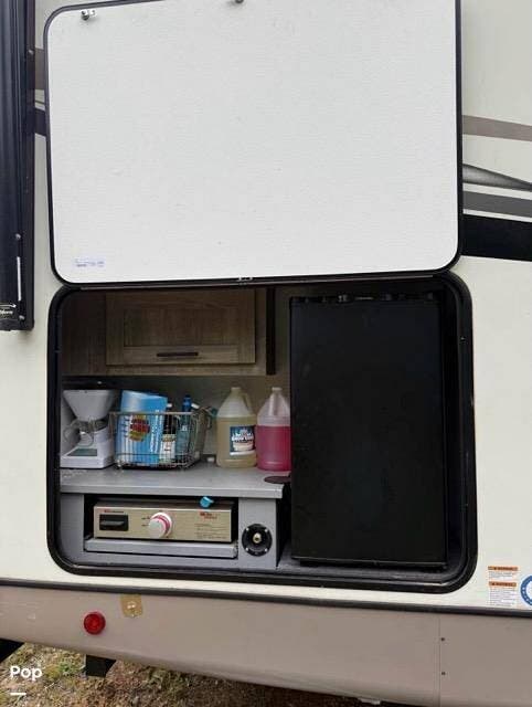 Used 2022 Forest River Heritage Glen 353BED available in Greeneville, Tennessee