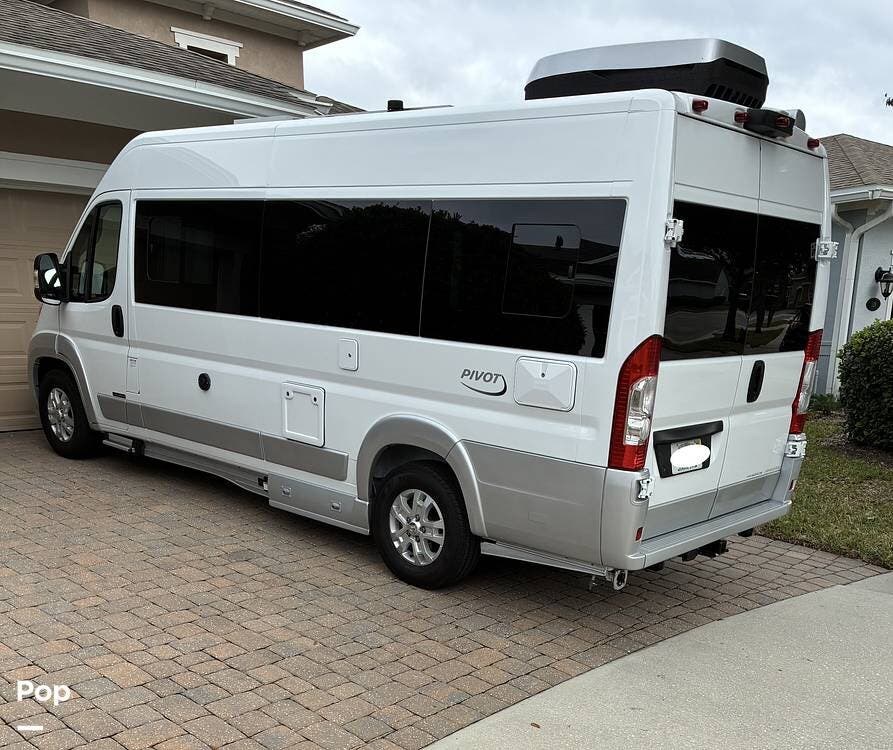 2024 Roadtrek Roadtrek Pivot - Used Class B For Sale by Pop RVs in Deland, Florida