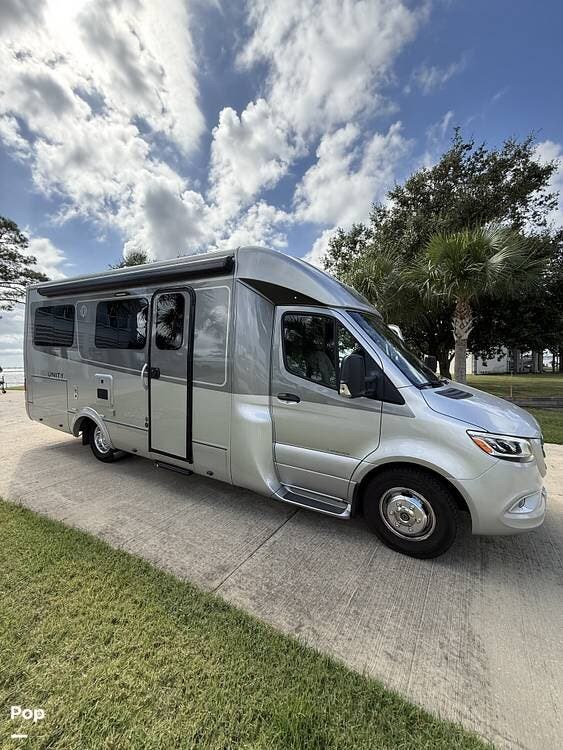 2022 Leisure Travel Unity U24CB - Used Class C For Sale by Pop RVs in Biloxi, Mississippi features Generator, Air Conditioning, Awning, Slideout