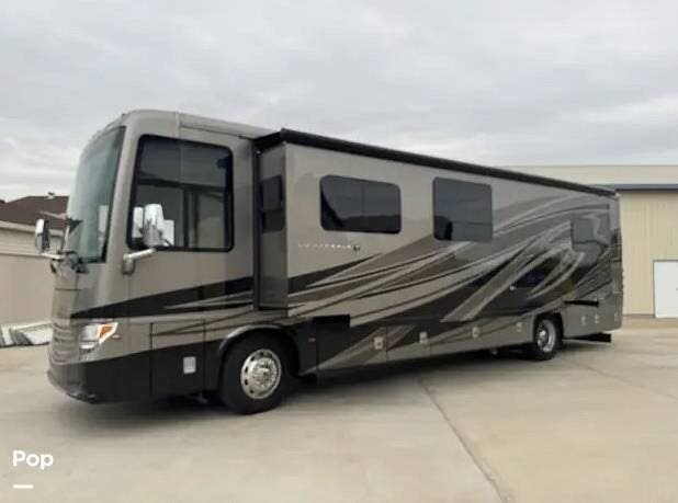 2018 Ventana 3709 by Newmar from Pop RVs in Godfrey, Illinois