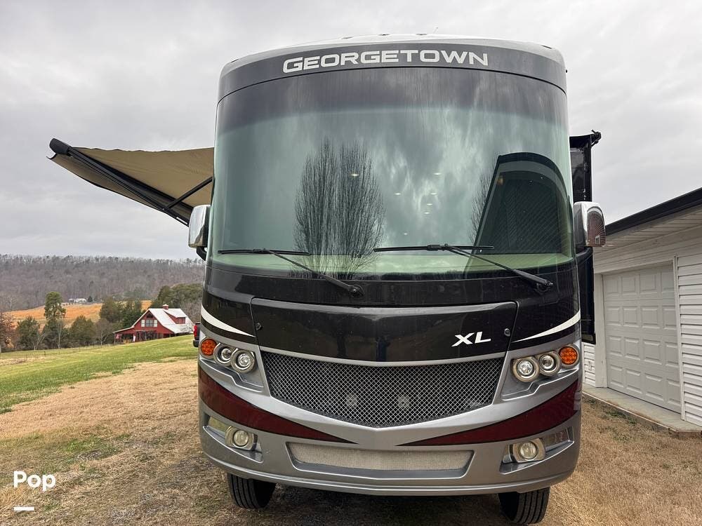 2019 Forest River Georgetown XL 369DS - Used Class A For Sale by Pop RVs in Church Hill, Tennessee features Air Conditioning, Awning, Generator, Leveling Jacks, Slideout