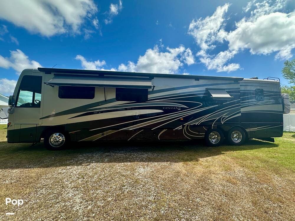 2015 Newmar Ventana 4369 - Used Diesel Pusher For Sale by Pop RVs in Conway, South Carolina features Air Conditioning, Awning, Generator, Slideout, Leveling Jacks