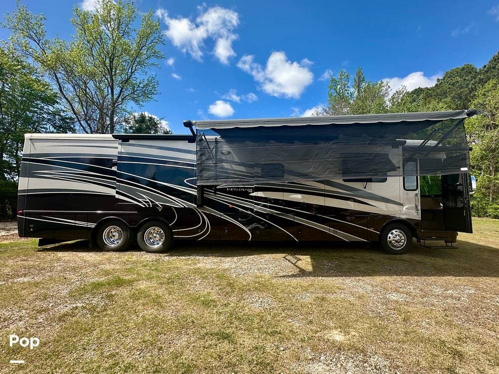 2015 Newmar Ventana 4369 - Used Diesel Pusher For Sale by Pop RVs in Conway, South Carolina features Awning, Leveling Jacks, Slideout, Air Conditioning, Generator