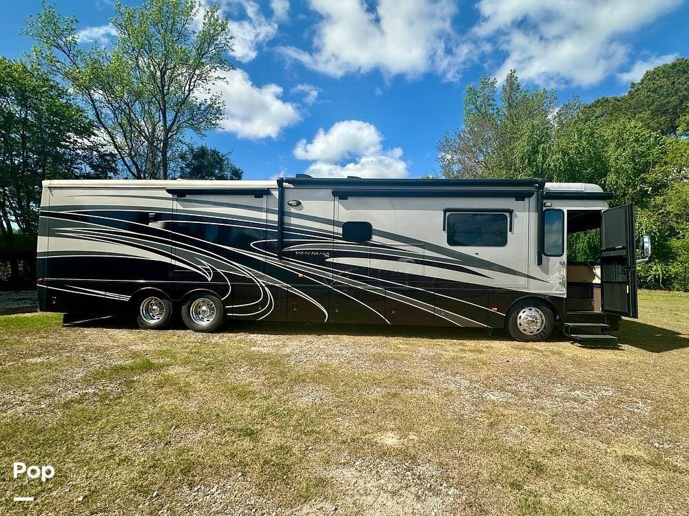 Used 2015 Newmar Ventana 4369 available in Conway, South Carolina