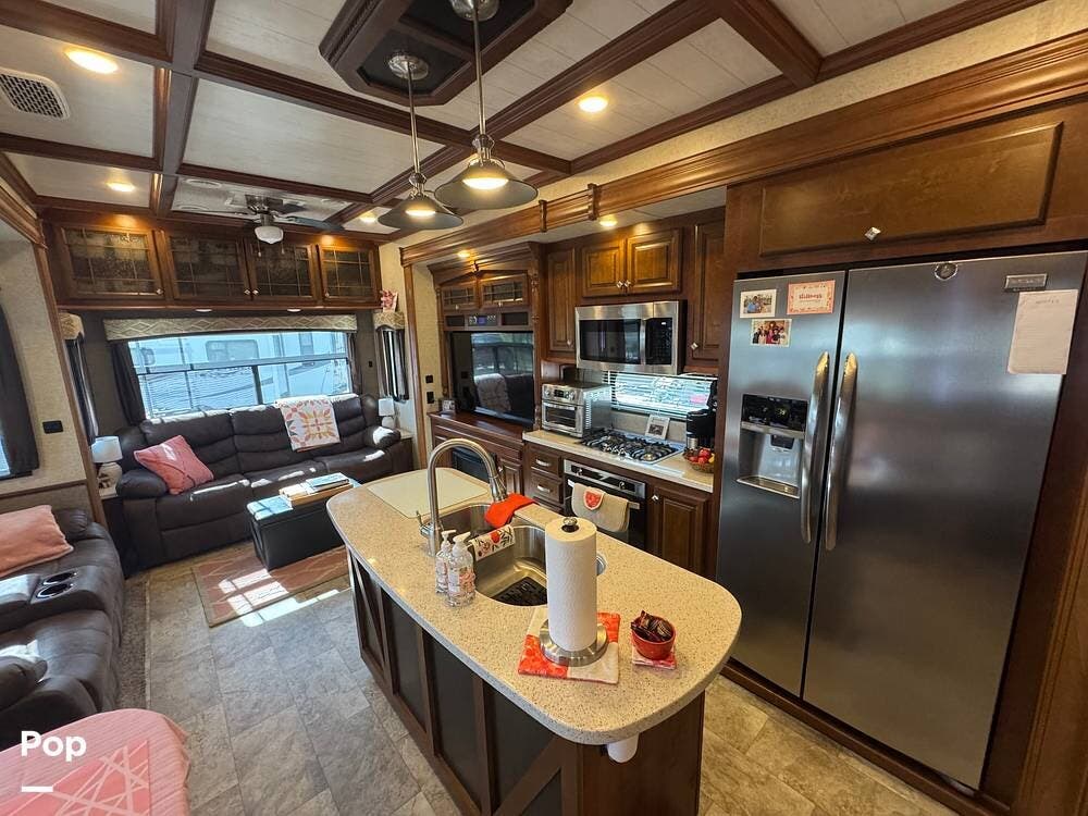 2018 Bighorn 3870FB by Heartland from Pop RVs in Arcadia, Florida