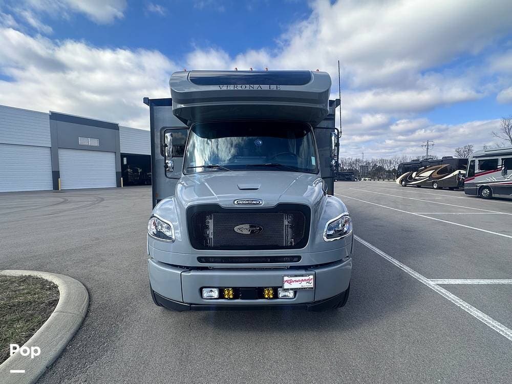 2026 Renegade Verona LE 40LRB - Used Super C For Sale by Pop RVs in Lebanon, Tennessee features Slideout, Generator, Leveling Jacks, Air Conditioning, Awning