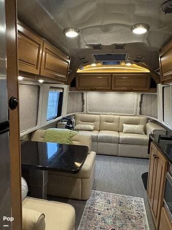 2018 Classic 30 rb by Airstream from Pop RVs in Mount Vernon, Texas