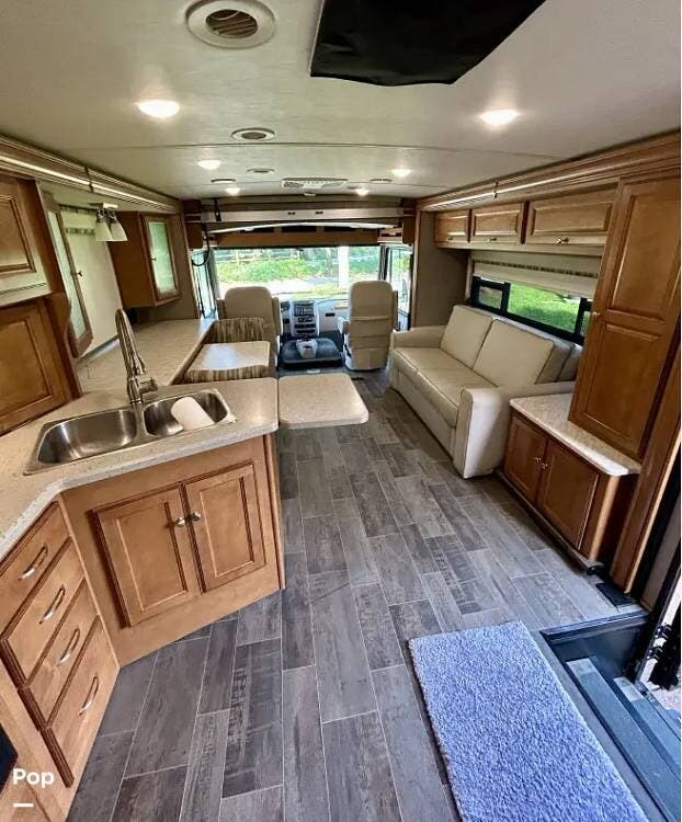 2019 Winnebago Adventurer 33C - Used Class A For Sale by Pop RVs in Delray Beach, Florida features Slideout