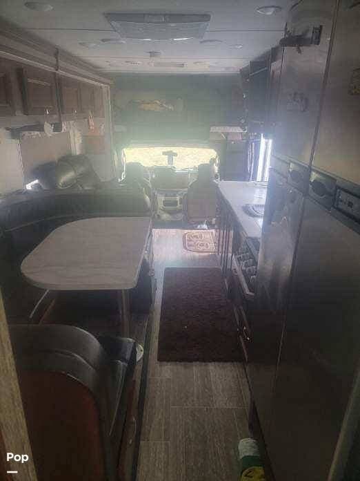 2018 Forest River Forester 3011DS - Used Class A For Sale by Pop RVs in Everett, Washington features Slideout