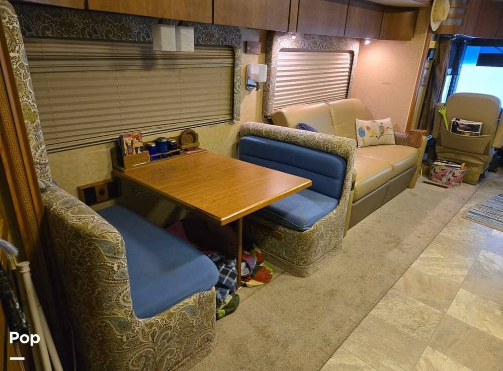 2008 Journey 37H by Winnebago from Pop RVs in Chester, Maryland