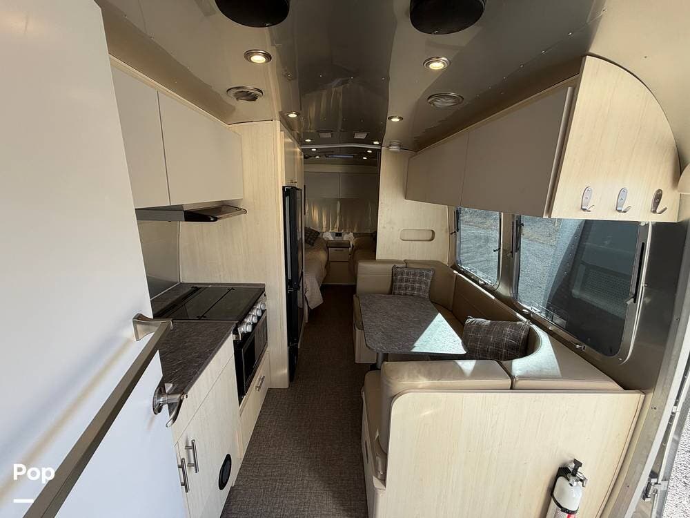 2023 Flying Cloud Airstream  23FBT by Airstream from Pop RVs in Celina, Texas