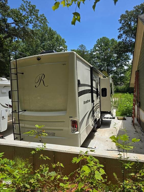 2018 RiverStone 39FK by Forest River from Pop RVs in Cartersville, Georgia