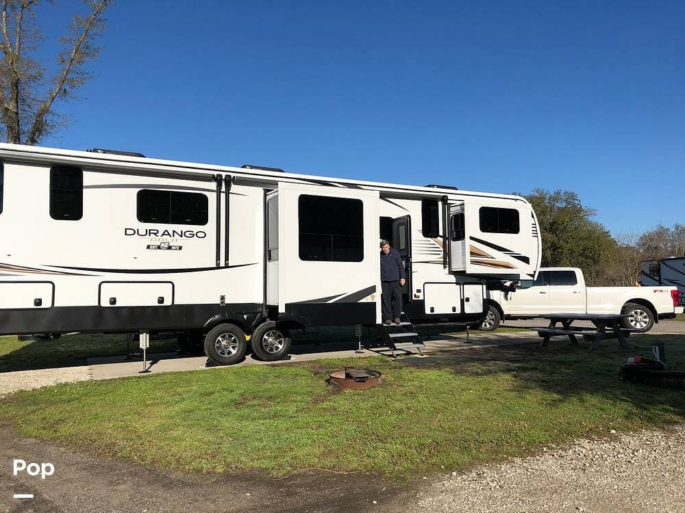 2022 K-Z Durango Gold Series 387FLF - Used Fifth Wheel For Sale by Pop RVs in Glen Allen, Virginia features Slideout