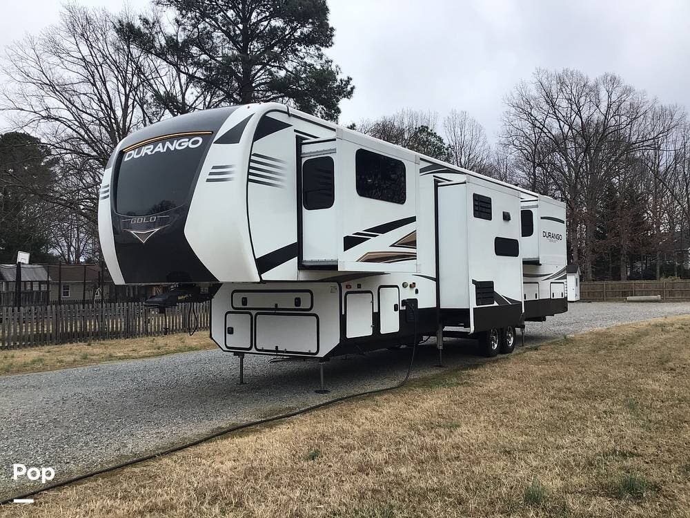 2022 K-Z Durango Gold 387FLF - Used Fifth Wheel For Sale by Pop RVs in Glen Allen, Virginia features Awning, Slideout, Leveling Jacks, Generator, Air Conditioning