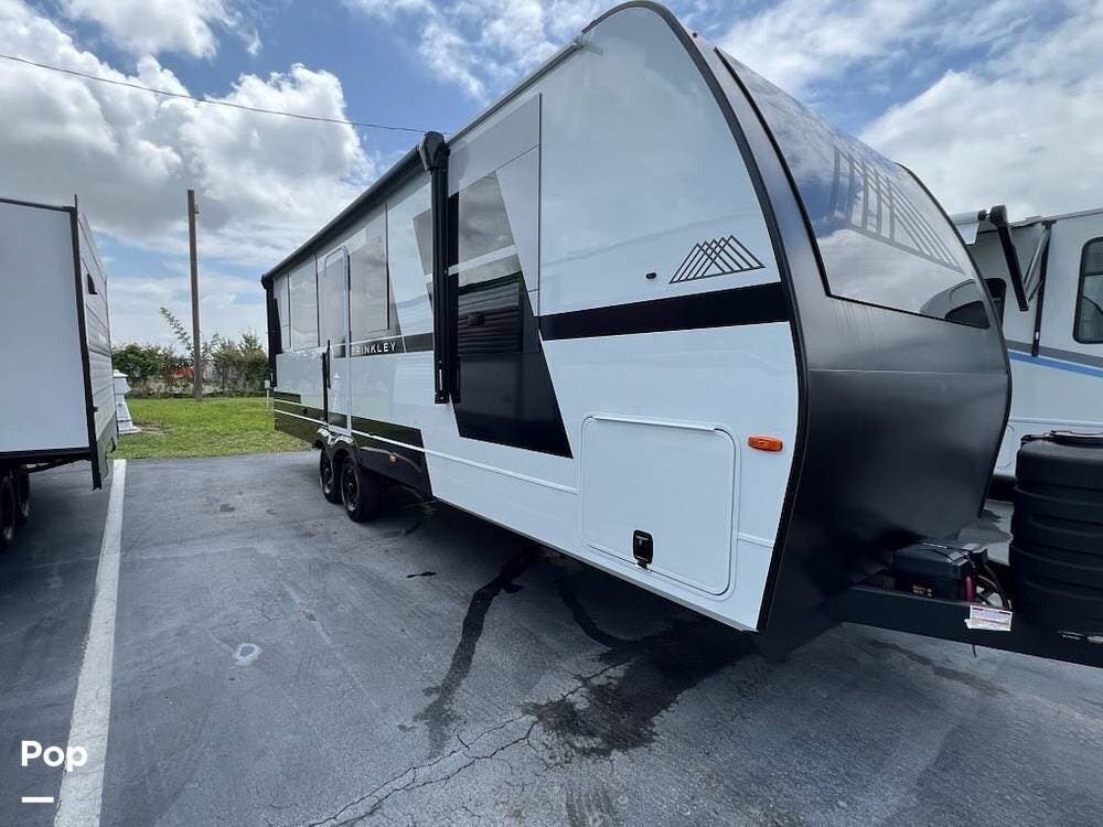 2025 Miscellaneous Brinkley M275 - Used Travel Trailer For Sale by Pop RVs in Altamonte Springs, Florida features Slideout