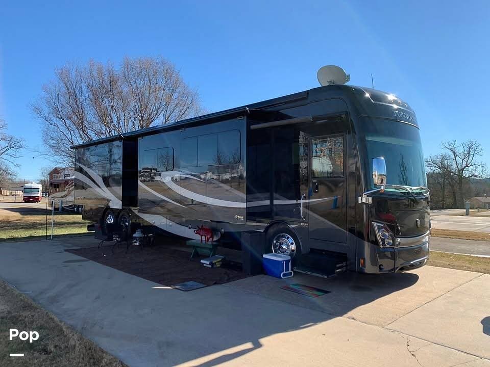 2021 Thor Motor Coach Thor 45MX - Used Diesel Pusher For Sale by Pop RVs in Galveston, Texas features Slideout