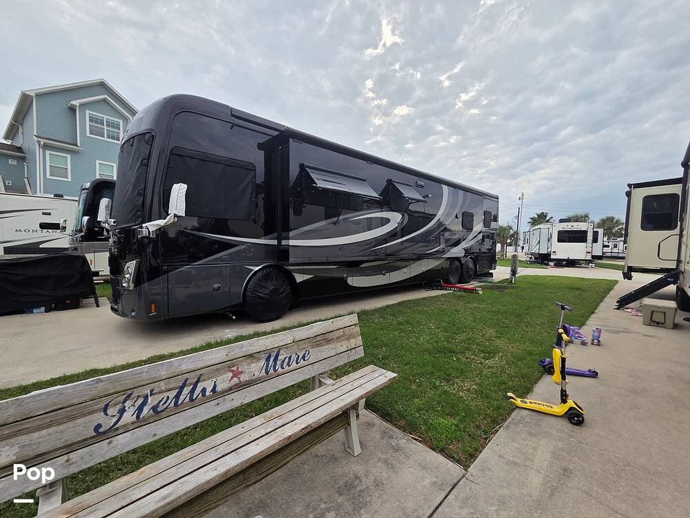 2021 Thor Motor Coach Tuscany 45MX - Used Diesel Pusher For Sale by Pop RVs in Galveston, Texas features Generator, Air Conditioning, Slideout, Leveling Jacks, Awning