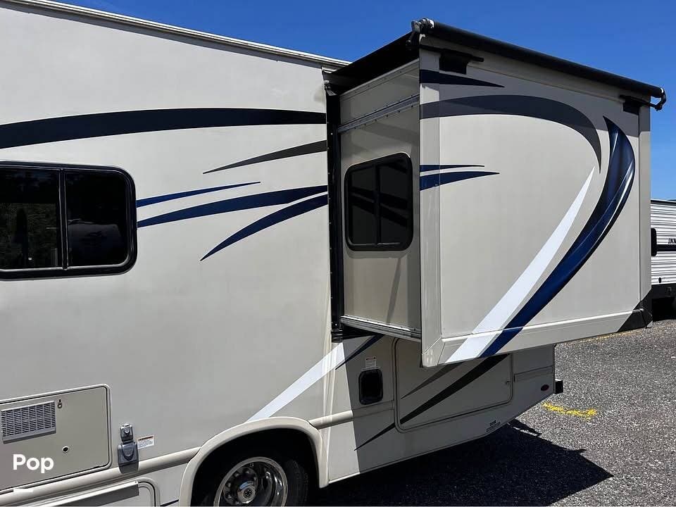 Used 2018 Thor Motor Coach Freedom Elite 26 HE available in Flagler Beach, Florida