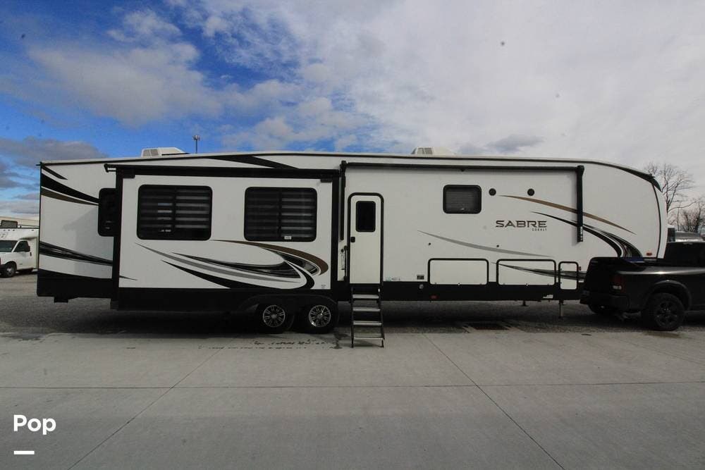 2022 Sabre 37FBT by Forest River from Pop RVs in Florence, Kentucky