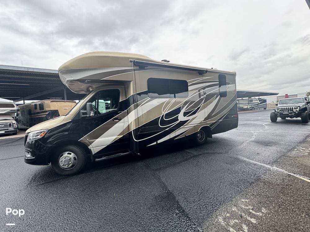 2020 Entegra Coach Qwest 24A - Used Class C For Sale by Pop RVs in Phoenix, Arizona features Slideout