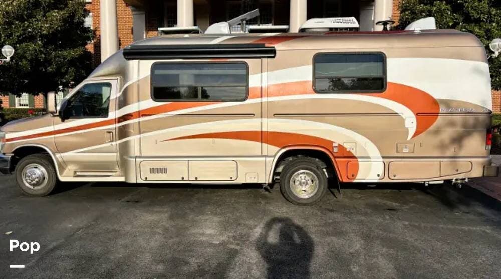 2011 Platinum 261XL by Coach House from Pop RVs in Suffolk, Virginia