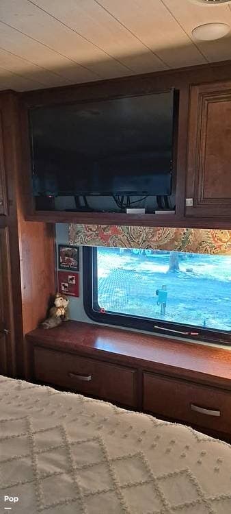 2016 Bighorn 3160EL by Heartland from Pop RVs in Ruskin, Florida