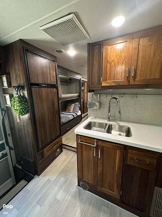 2020 Winnebago Minnie Winnie 31H - Used Class C For Sale by Pop RVs in Phenix City, Alabama features Slideout