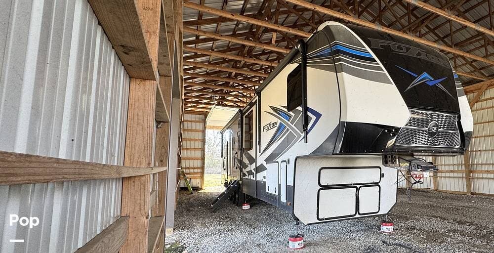 2021 Keystone Fuzion 429 - Used Toy Hauler For Sale by Pop RVs in Baileyton, Alabama features Awning, Air Conditioning, Generator, Leveling Jacks, Slideout