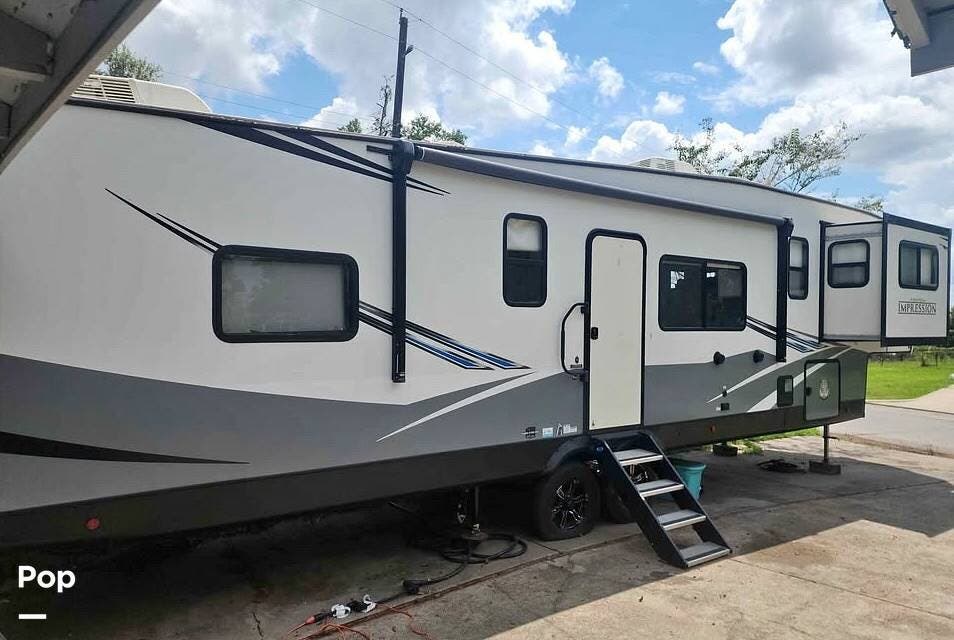 2021 Impression 320FL by Forest River from Pop RVs in Beaumont, Texas