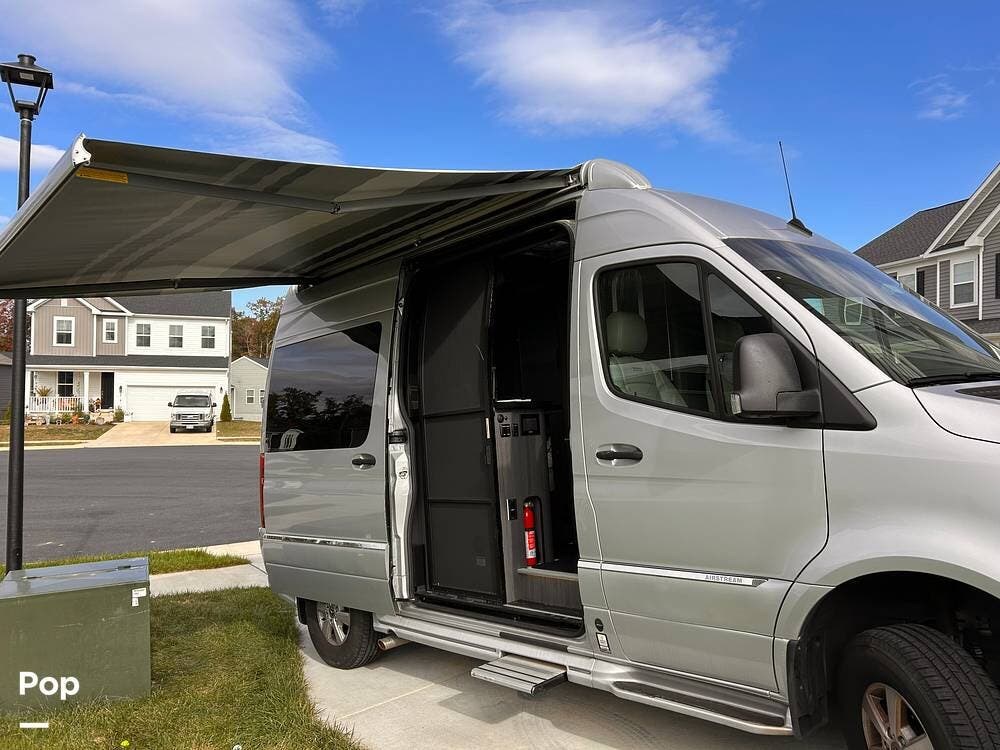 2021 Interstate 19 4X4 by Airstream from Pop RVs in Ruther Glen, Virginia
