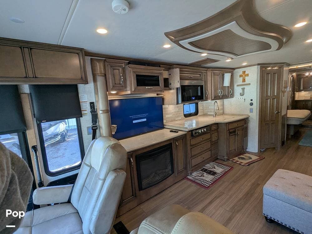 Used 2021 Newmar Kountry Star 3709 available in Saint Johns, Florida