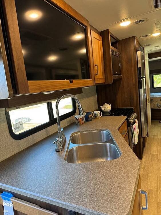 2022 Vista 32M by Winnebago from Pop RVs in Merritt Island, Florida