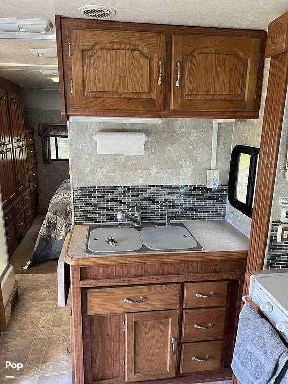 Used 2005 Coachmen Leprechaun 292DS available in Tallmadge, Ohio