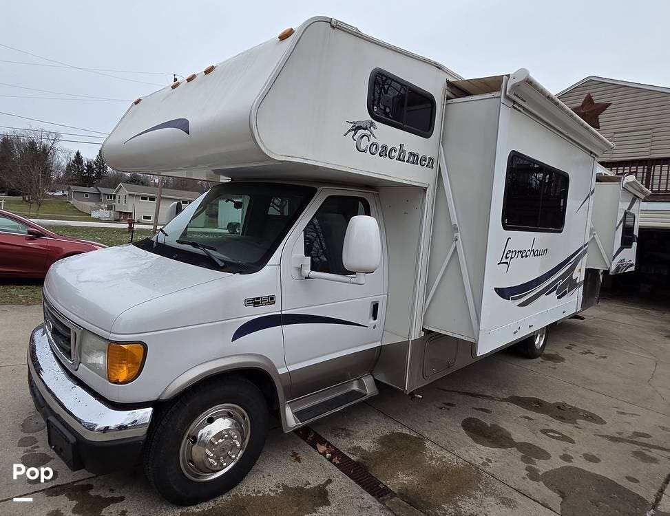 2005 Leprechaun 292DS by Coachmen from Pop RVs in Tallmadge, Ohio