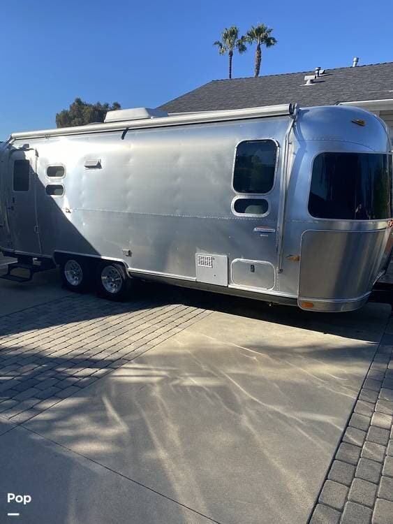 2007 International 25FB QUEEN by Airstream from Pop RVs in Solana Beach, California