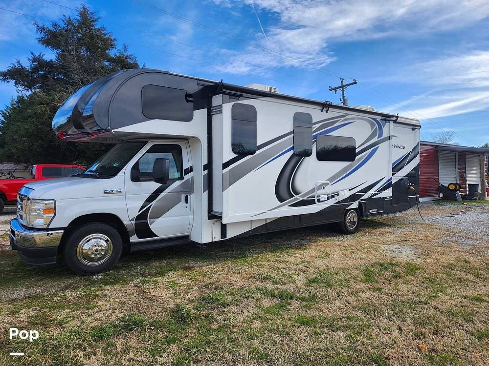 2021 Thor Motor Coach Four Winds 31B - Used Class C For Sale by Pop RVs in Jetersville, Virginia features Slideout