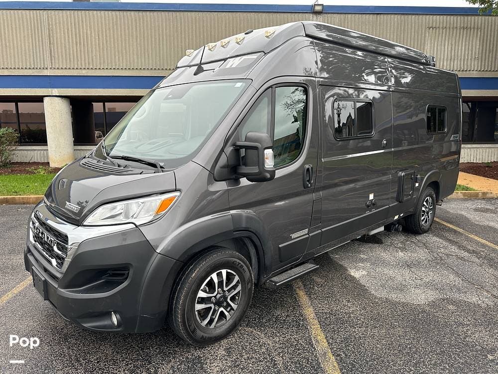 2024 Roam 59RZ by Winnebago from Pop RVs in Fenton, Missouri