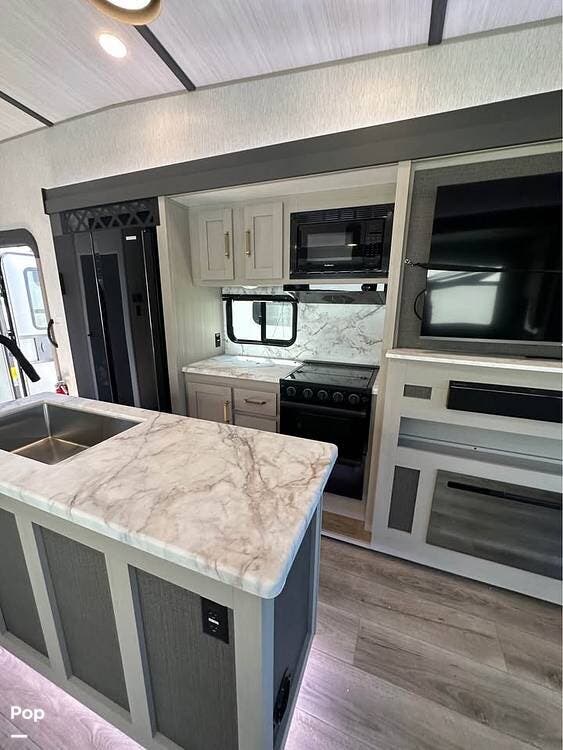 Used 2024 Forest River Heritage Glen 369BL available in Walterboro, South Carolina