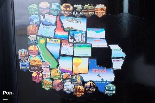 2015 Newmar Ventana 3436 - Used Diesel Pusher For Sale by Pop RVs in Ukiah, California features Slideout