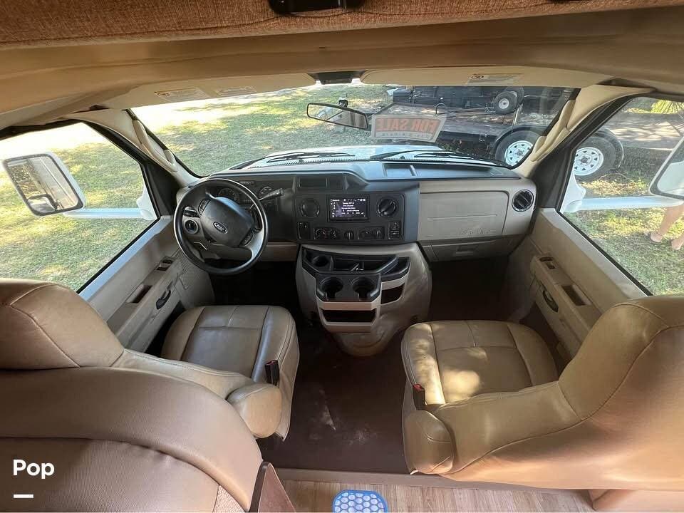 2017 Four Winds 22B by Thor Motor Coach from Pop RVs in Fruitland Park, Florida