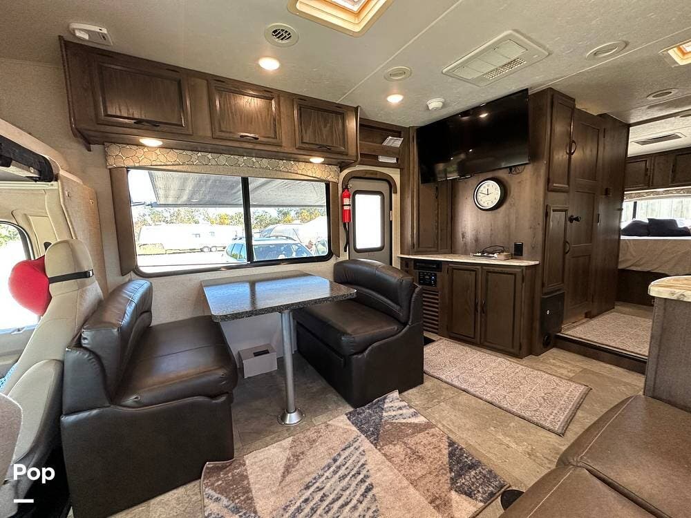 2019 Freelander 32FS by Coachmen from Pop RVs in Palmetto, Florida